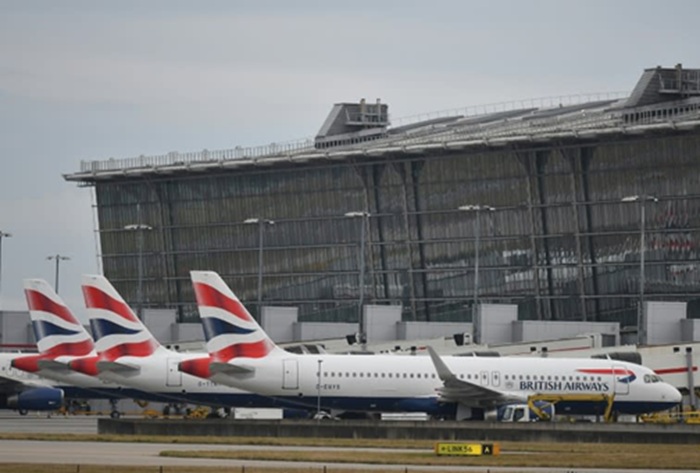 Heathrow flights resume after massive fire shuts down airport